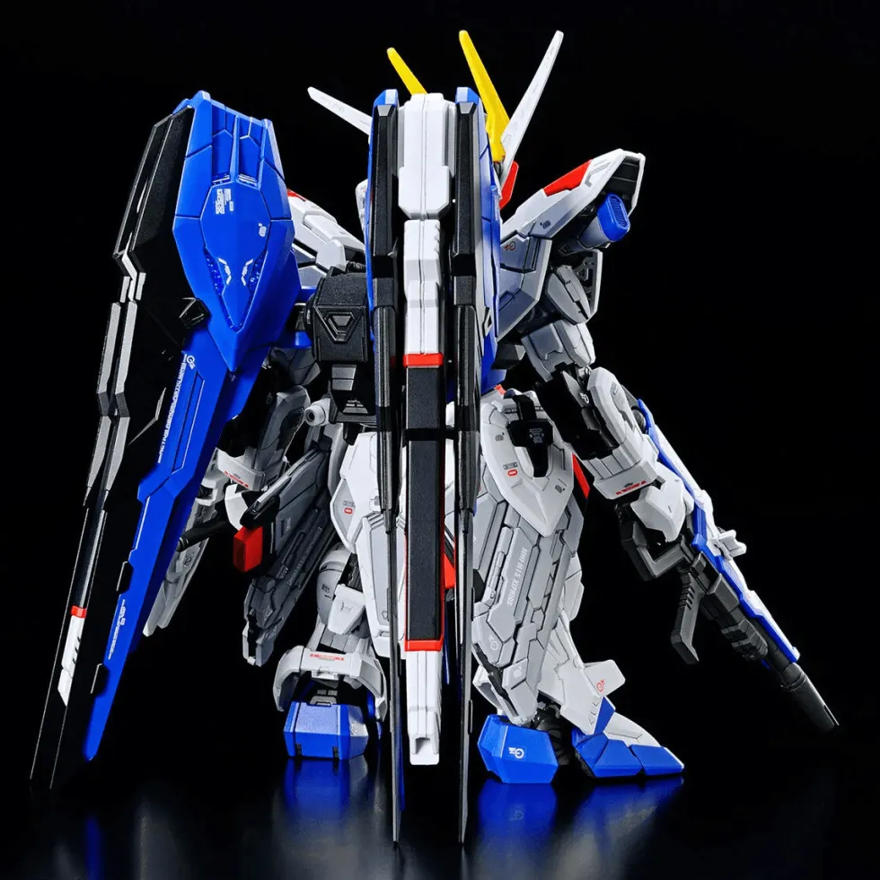 Bandai Gundam Master Grade (MG) 1/100 ZGMF-X10A Freedom Gundam (Super Deformed)