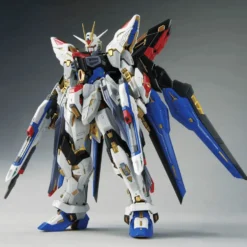 Bandai Gundam Master Grade (MG) 1/100 ZGMF-X20A Strike Freedom Gundam (MG Extreme Version)