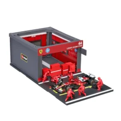 Burago 1/43 F1 Ferrari SF-25 2025 Pit Pass Diorama - Lewis Hamilton