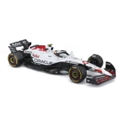 Burago 1/18 F1 Red Bull Racing RB21 Japan GP 2025 with Driver Helmet - Yuki Tsunoda