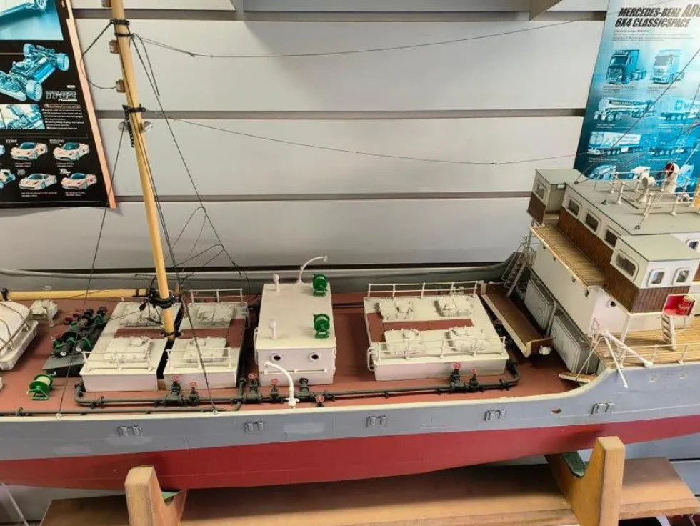 Caldercraft Brannaren Ready Built Model Boat