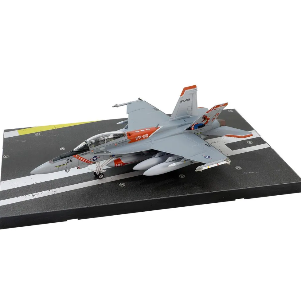 Forces Of Valor 1/72 F/A-18F Super Hornet VFA-102 Diamondbacks U.S. Navy Diecast Model