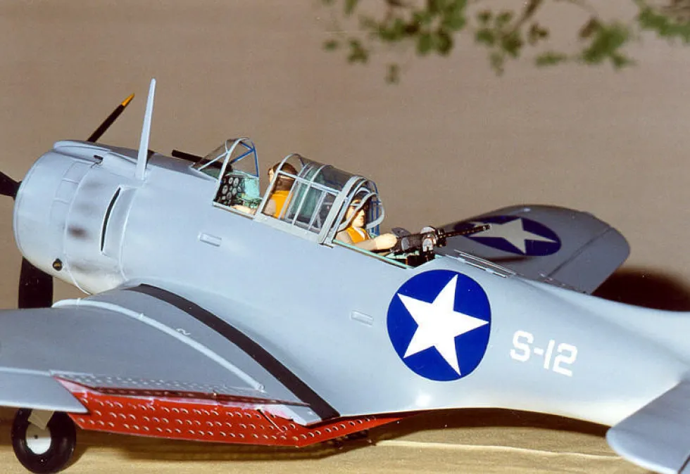 Guillow 1/16 Douglas SBD3 Dauntless Balsa Model Kit