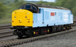 Hornby RailRoad: Class 37 37501 Teesside Steelmaster - British Steel