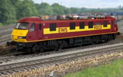 Hornby RailRoad: EWS - Class 90 - 'Collingwood' 90020