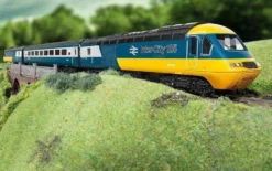 Hornby Railways BR High Speed Retro Train Set