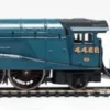 Hornby Railways LNER A4 4468 Mallard Live Steam Train Set