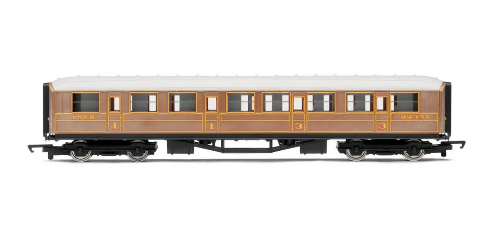 Hornby Railways Railroad LNER Teak Composite Coach