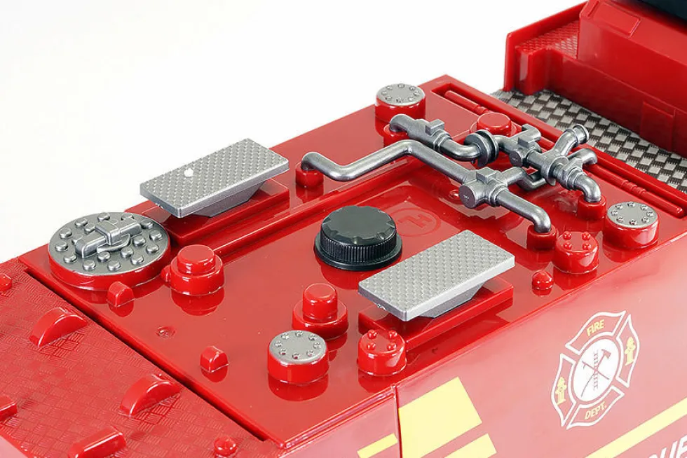 HuiNa RC 1/14 2.4G 22CH Fire Truck With Powerfull Hose RTR