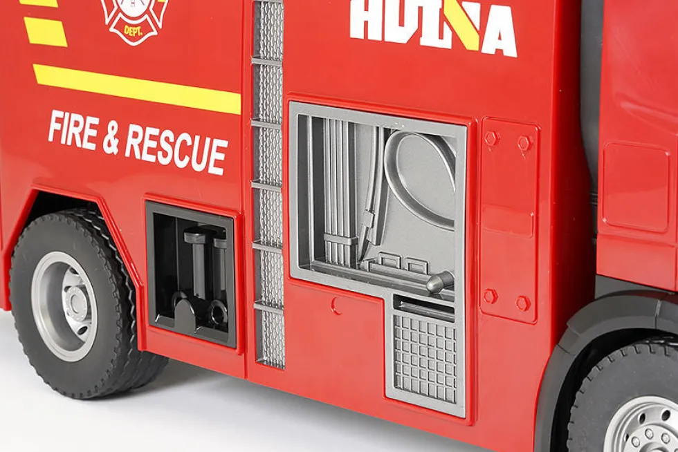HuiNa RC 1/14 2.4G 22CH Fire Truck With Powerfull Hose RTR