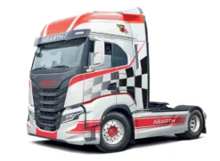 Italeri 1/24 Iveco S-Way Abarth Truck