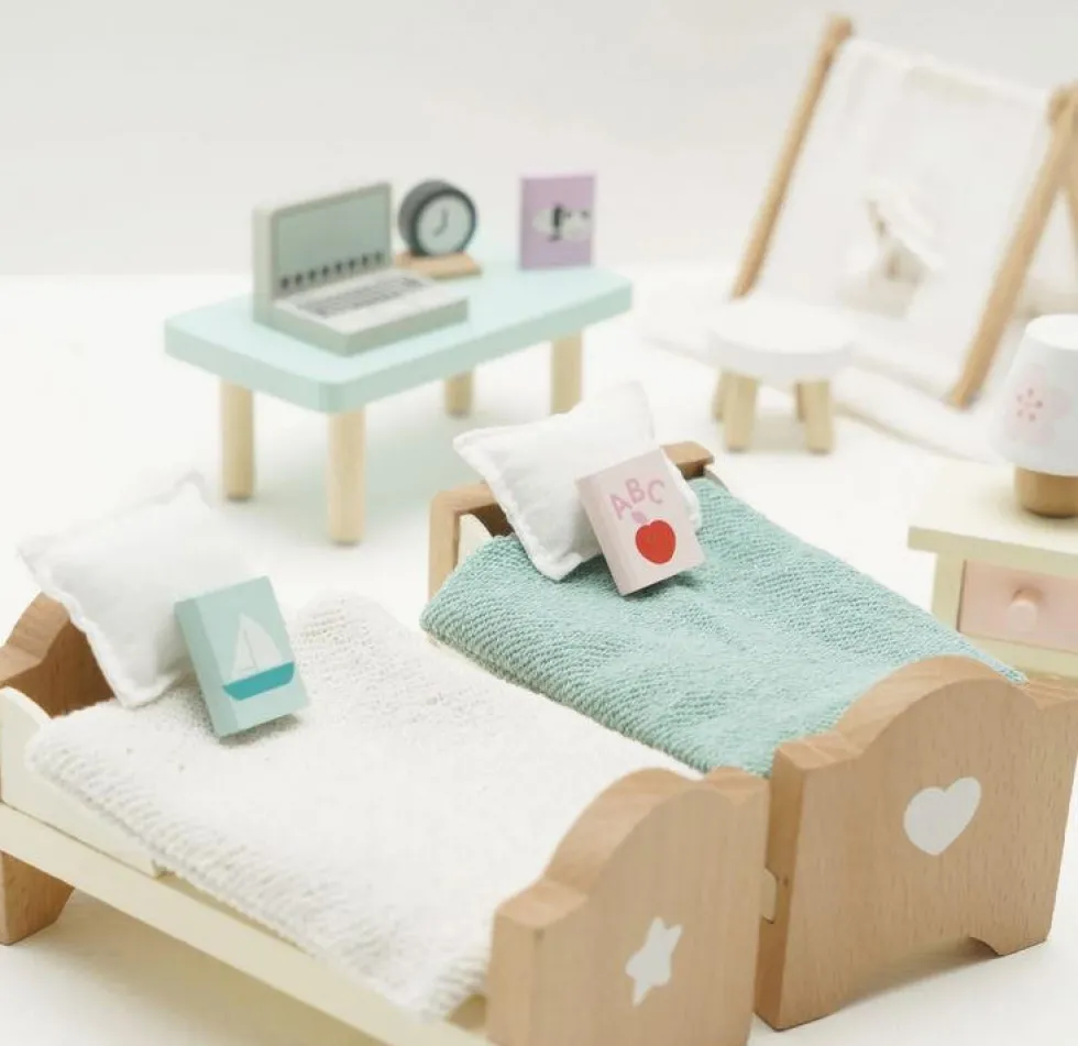 Le Toy Van Daisylane Children's Bedroom Dolls House Furniture