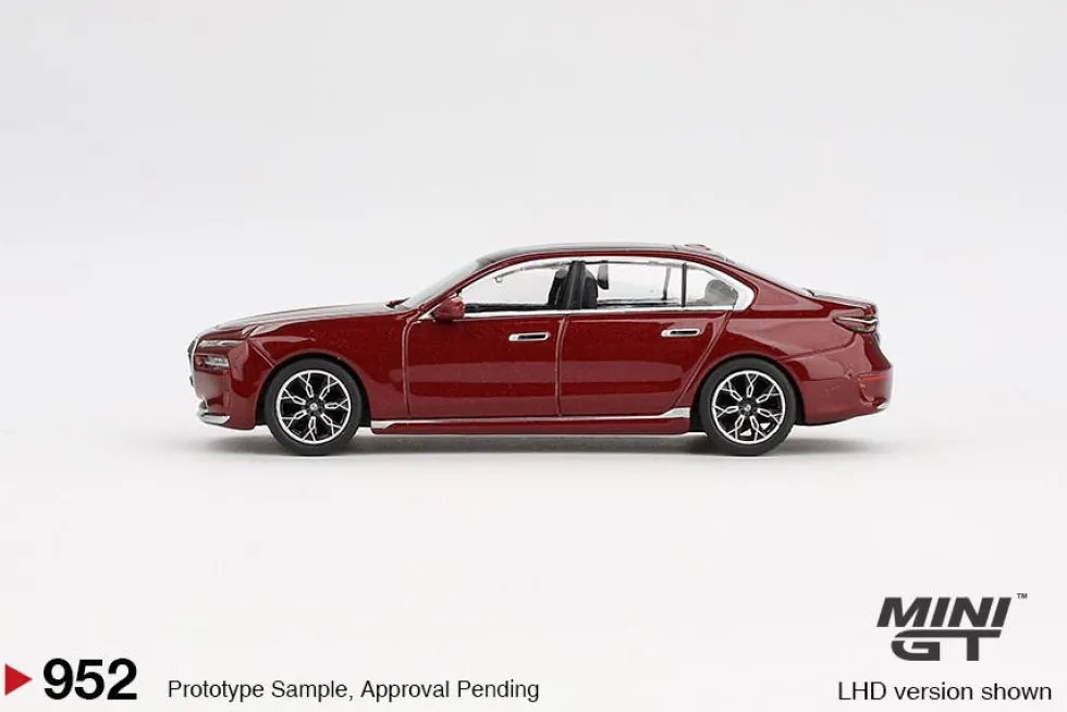 Mini GT 1/64 BMW i7 xDrive60 Aventurin (RHD)