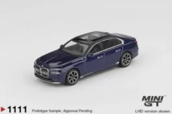 Mini GT 1/64 BMW i7 xDrive60 Tanzanite Blue Metallic