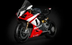 Pocher 1/4 Ducati Superbike 1299 Panigale V2 Superquadro Final Edition