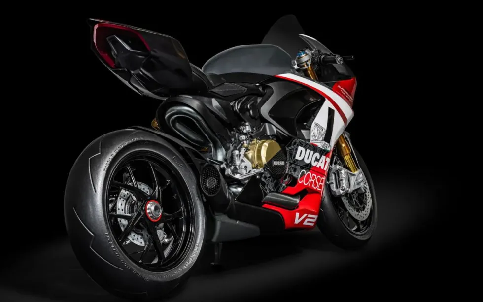 Pocher 1/4 Ducati Superbike 1299 Panigale V2 Superquadro Final Edition