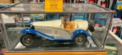Pocher 1/8 1932 Alfa Romeo Spider Touring Gran Sport Ready Assembled