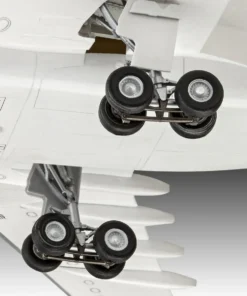 Revell 1/144 Airbus A330-300 Lufthansa New Livery Model Kit