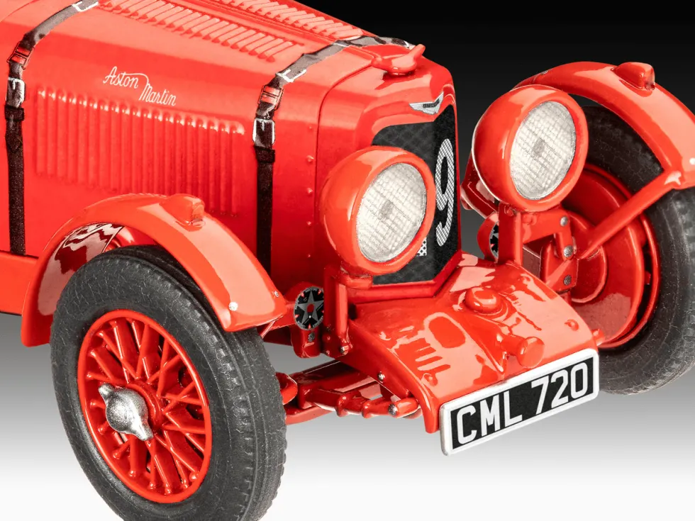 Revell 1/32 Aston Martin Ulster Starter Set (Revell Classics)