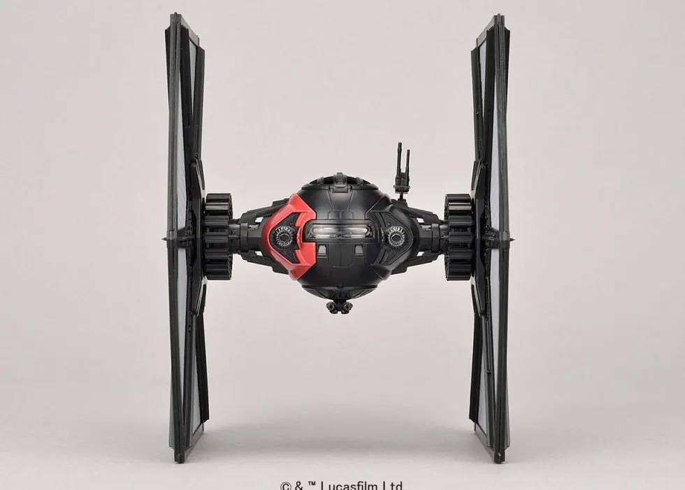 Revell 1/72 Ban-Dai First Order Special Forces TIE Fighter