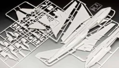 Revell 1/144 Boeing 747-8 Iron Maiden Ed Force One