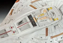 Revell 1/670 USS Voyager NCC-74656