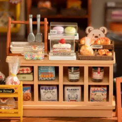 Rolife Becka's Baking House Wooden Diorama Kit