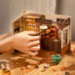 Rolife Becka's Baking House Wooden Diorama Kit