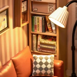Rolife Cozy Living Lounge Plastic Diorama Kit