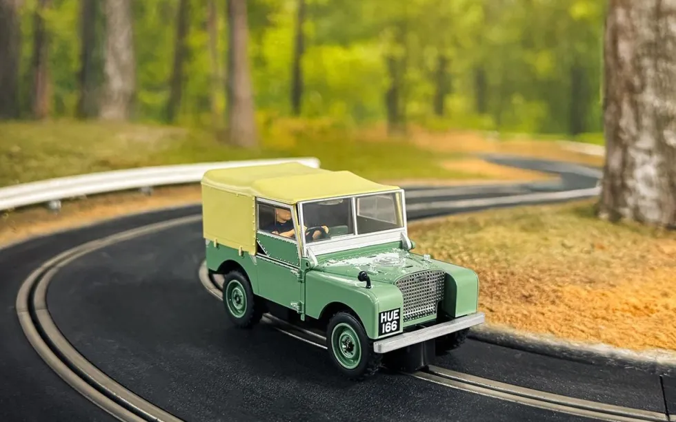 Scalextric Slot Car - Land Rover Series 1 - HUE166