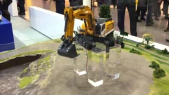 Siku RC 1/32 Liebherr R980 SME Crawler Excavator