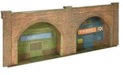 Superquick 1/76 Low Relief Embankment Arches (Red Brick) Card Building Kit