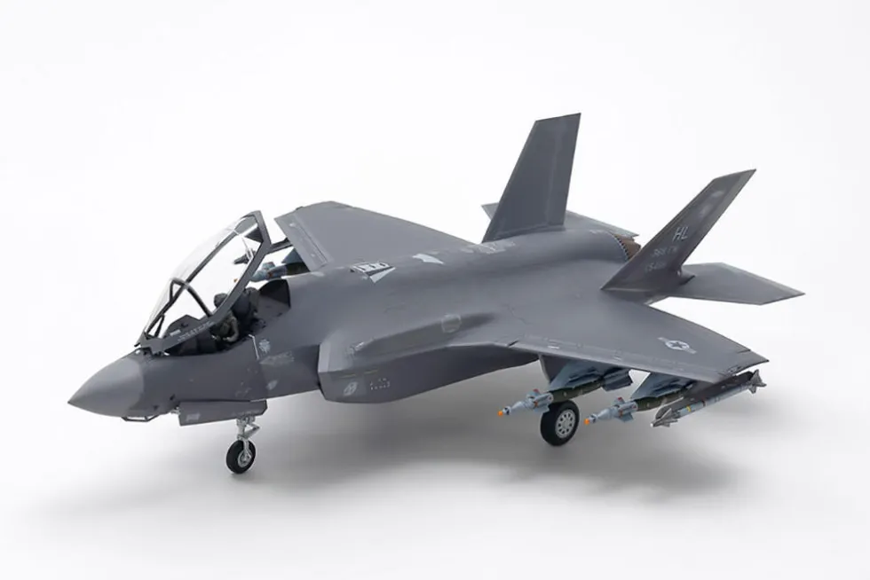 Tamiya 1/72 Lockheed Martin F-35A Lightning II