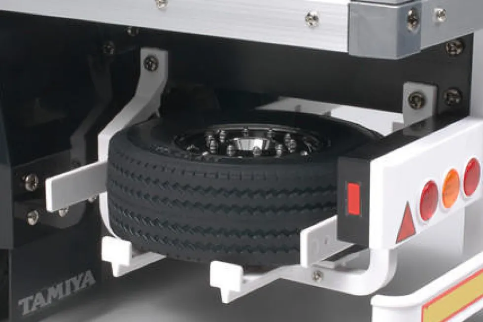 Tamiya RC 1/14 3 Axle Reefer Semi Trailer Model Kit
