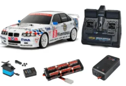 Tamiya RC 1/10 BMW 318i STW (TT-01E) Super Package Deal