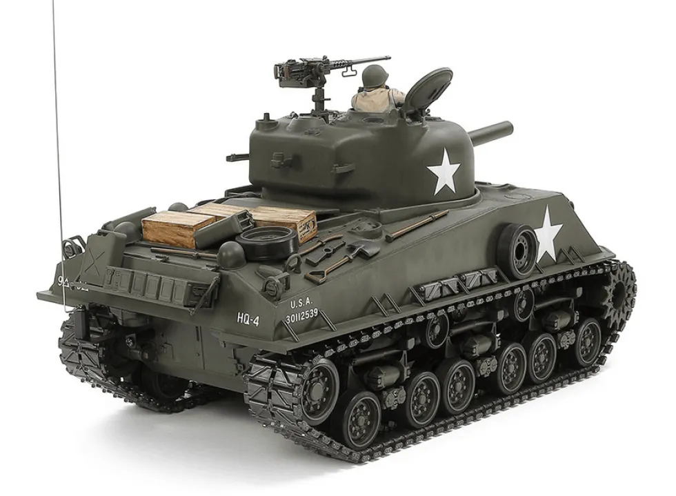 Tamiya RC 1/16 M4A3(105) HVSS Sherman 105mm Howitzer Kit