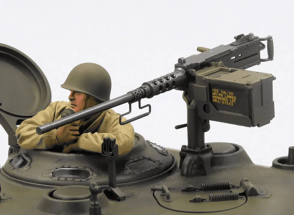 Tamiya RC 1/16 M4A3(105) HVSS Sherman 105mm Howitzer Kit