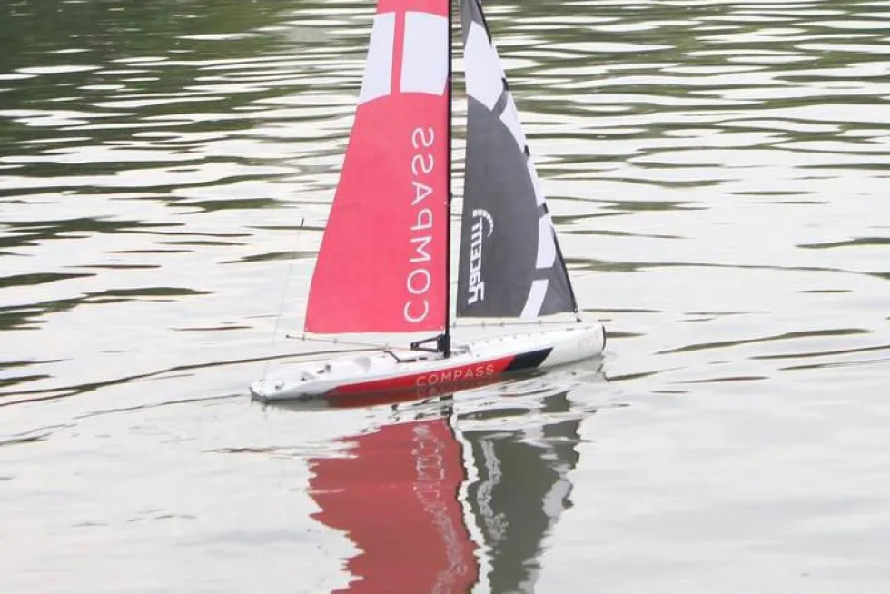Volantex Compass 650mm RTR Remote Control Sail Boat